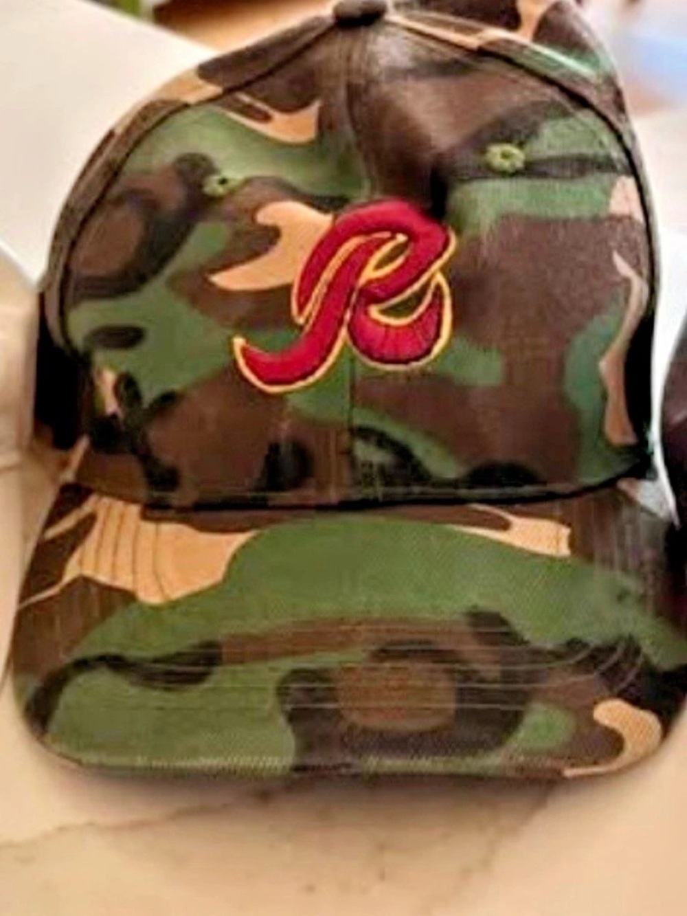 Washington Redskins Camo Hat - Picture 2 of 3